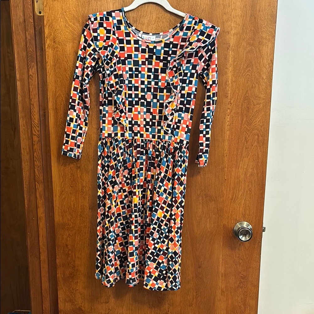Soft Dot Dot Smile girls size 11 long sleeved dress.